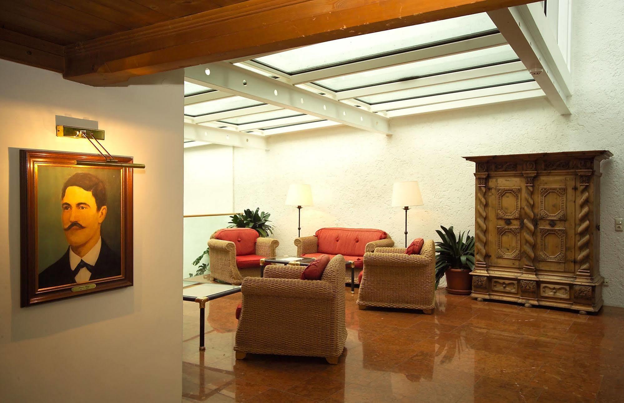 Hotel Lukashansl 3*