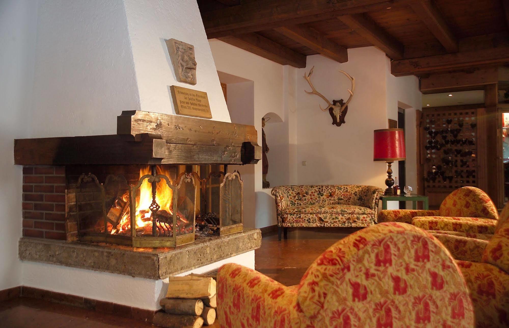 Lukashansl Hotel